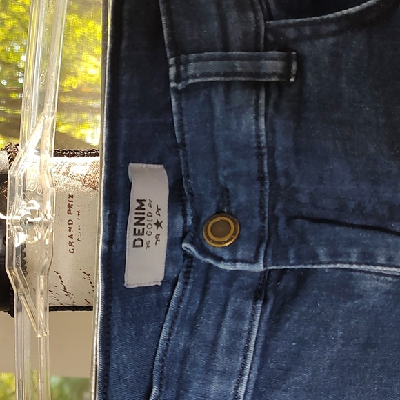 Denim Gold Bermuda Shorts Factory Distressing SZ: 12 - Picture 6 of 9